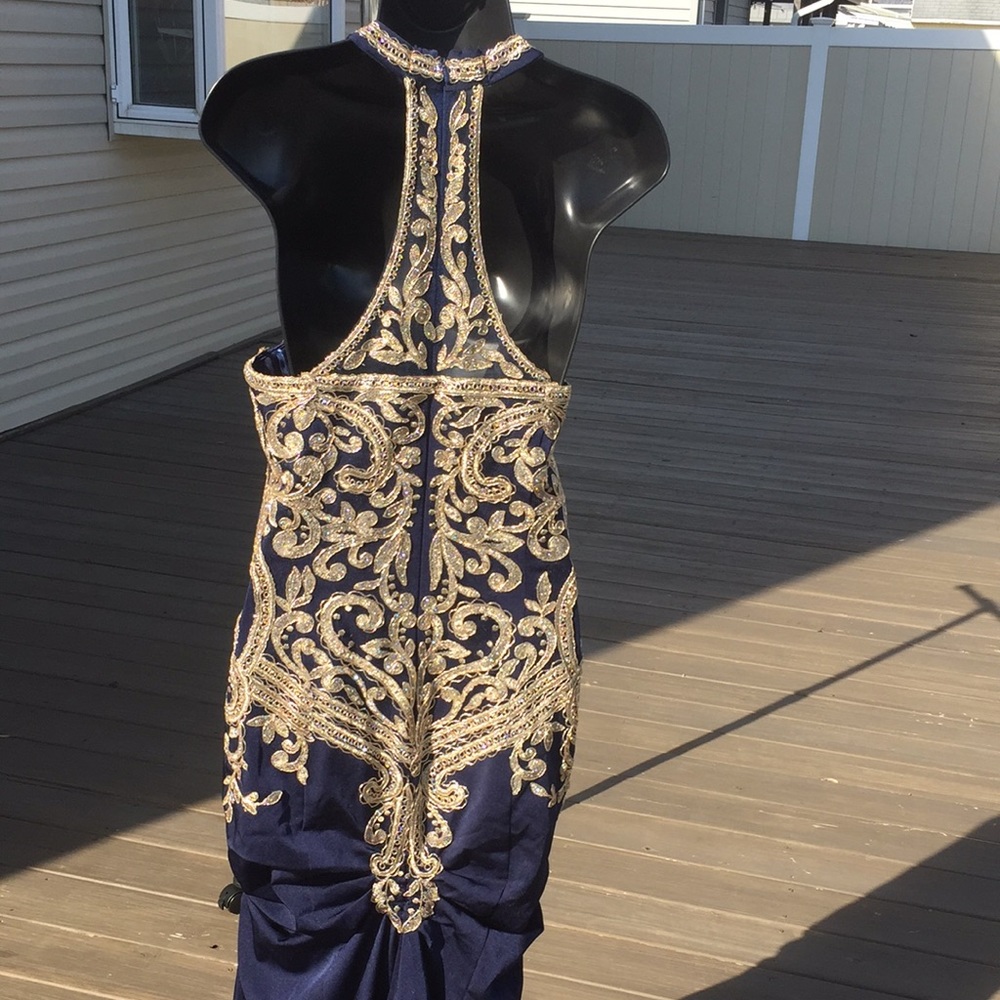 Beautiful gown with small train by Let’s, blue and gold - Picture 6 of 16